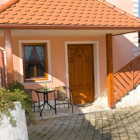 Planinca -Hisa Z Razgledom Daire Smarje pri Jelsah Dış mekan fotoğraf