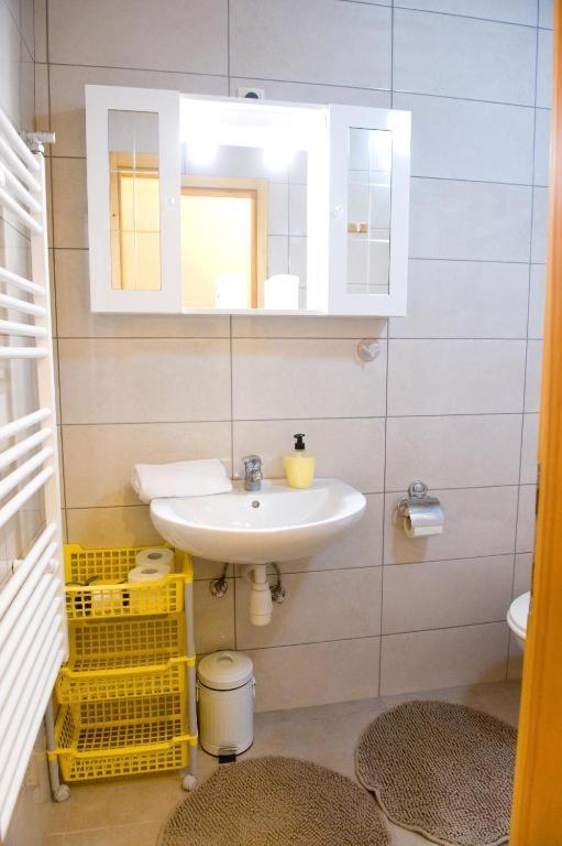 Planinca -Hisa Z Razgledom Daire Smarje pri Jelsah Dış mekan fotoğraf